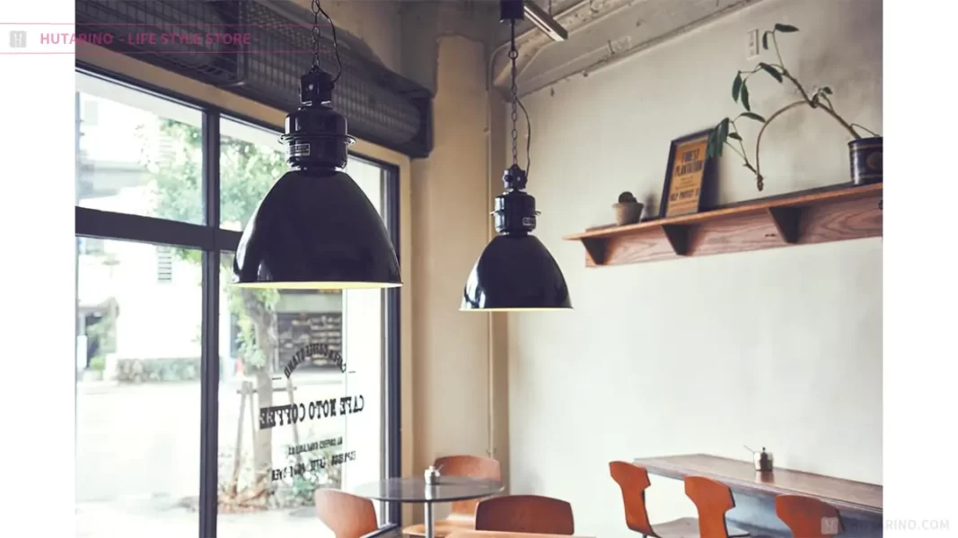 LT-1862 Normanton ノルマントン をカフェで使用した写真