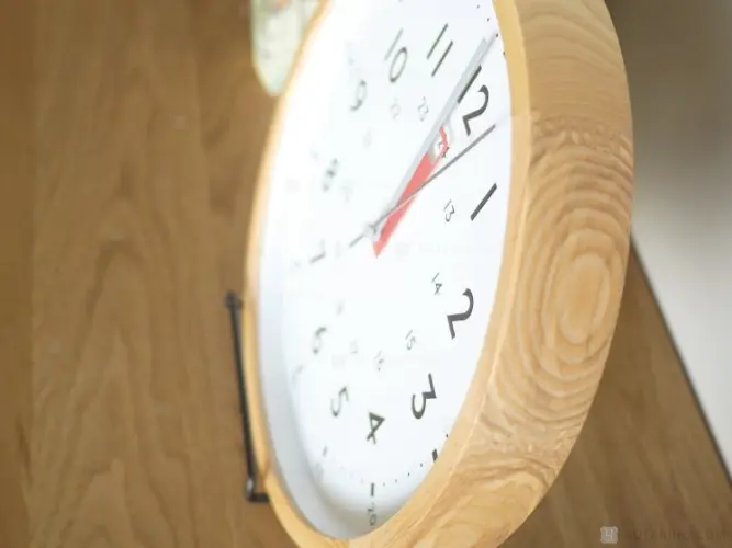 Interform 知育時計 CL-2937 Storuman ストゥールマン 置き時計として使用した写真