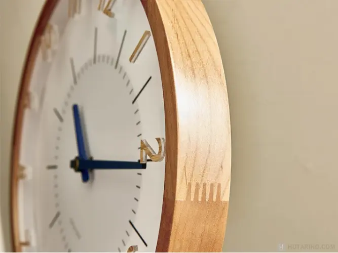 CL-3350 Oland オラント 電波時計 サイドから木材の継ぎ目を見た写真