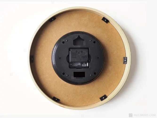 CL-9704 Trad トラド 電波時計 裏側の写真