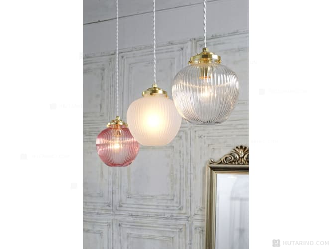 LT-4018 Prune プリュネ ペンダントライト 3色を並べて使った写真
