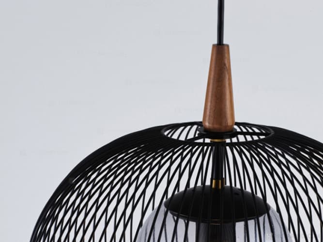 LT-4300 Theobald テオバルト ペンダントライト 木材パーツがわかりやすい写真