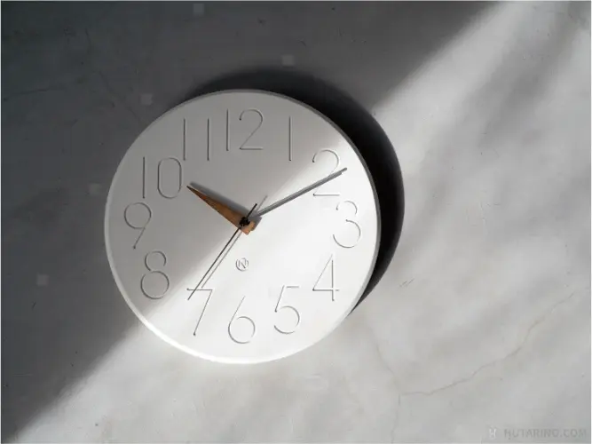 CL-4168 Smuk スムーク 時計を目立たせたくない場所でも使いやすい