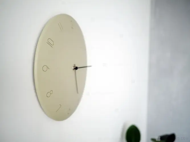 CL-4340 Kalmar カルマル ウォールクロック 静かな時計 横から見た写真