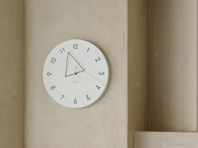 CL-4342 Kolmio コルミオ ウォールクロック アイボリーの使用イメージ写真