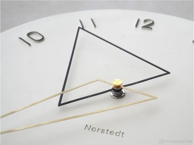 CL-4342 Kolmio コルミオ ウォールクロック 針のデザインがよくわかる写真