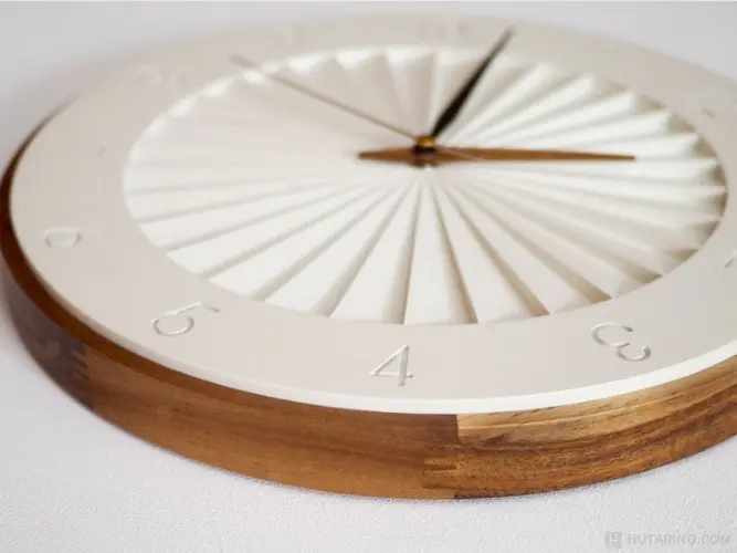 CL-4384 Ludvika ルドヴィーカ ウォールクロック 横から見た写真