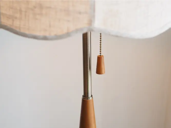 LT-4385 Lisette リゼット フロアライト ウッドパーツを使用したプルスイッチ