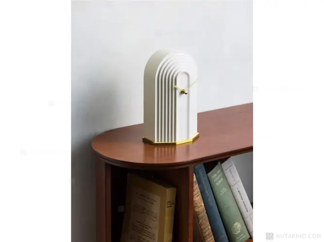 CL-4308 Elima エリマ テーブルクロック キャビネットに置いてみた写真