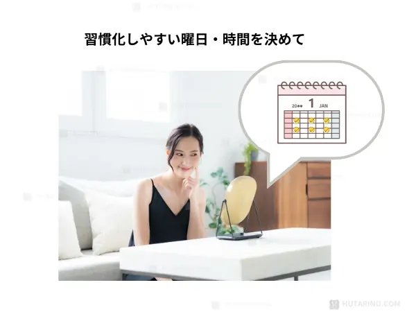 カレンダーに印をつけてる女性などのイメージ